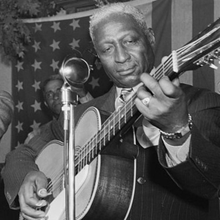Images Music/KP WC Music 7 Blues Early William P. Gottlieb Leadbelly.jpg